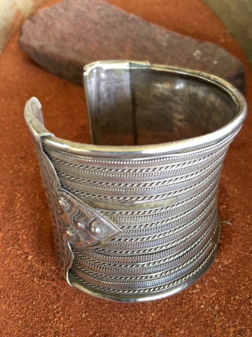 Antique Laotian silver cuff